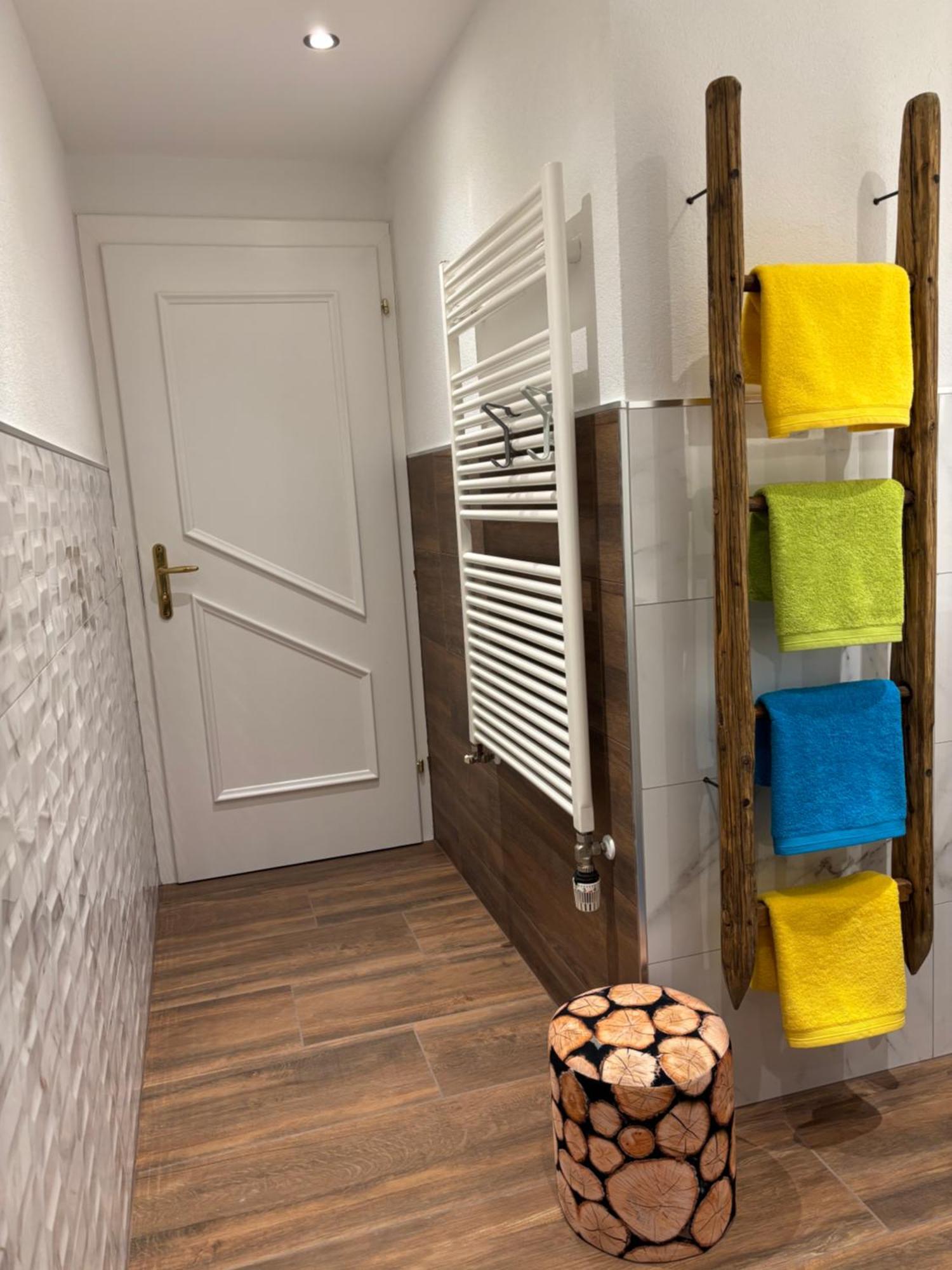Biobergbauernhof Bergzeit Apartment In กอลด์เอก ภายนอก รูปภาพ